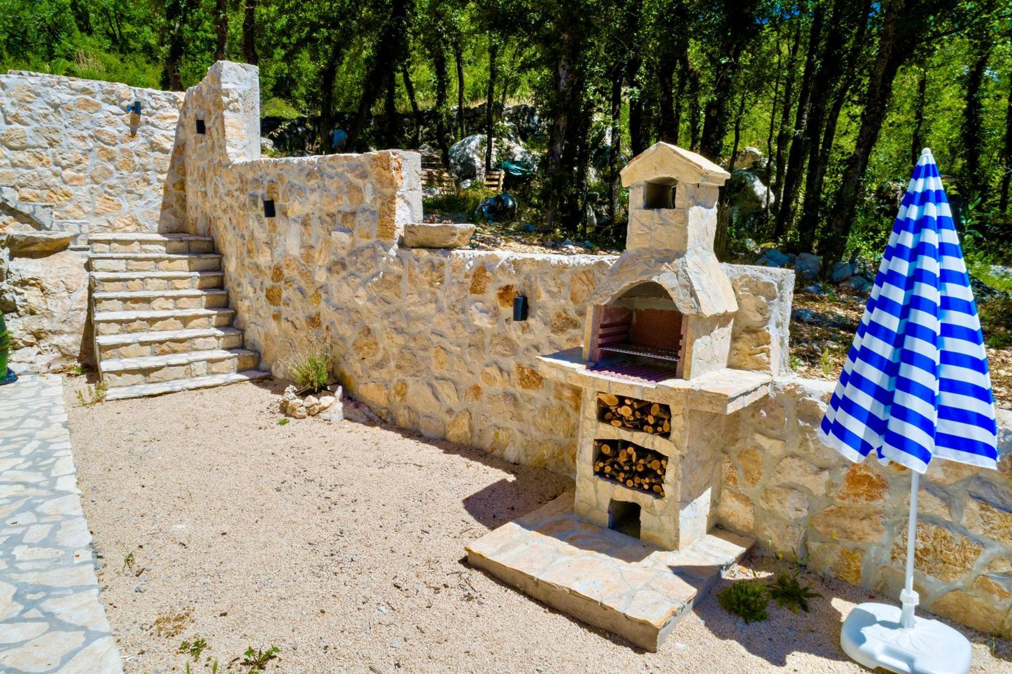 Luxury Villa Andrea Vrzika In Forest Near The Sea Zagvozd Exterior photo